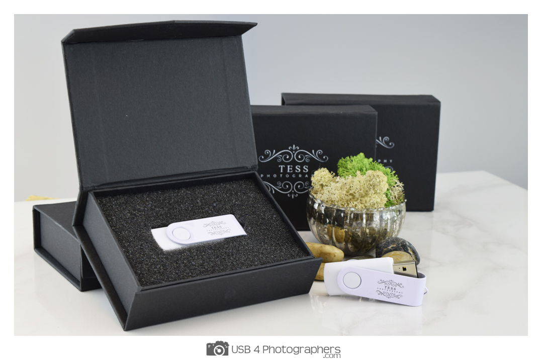 Download Black Magnetic USB Gift Box - Personalised USB Memory ...